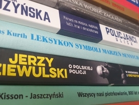 Czytelnia częściowo uwolniona