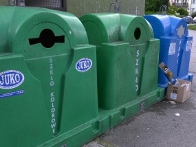 Aplikacja śmieciowa szuka i śledzi 