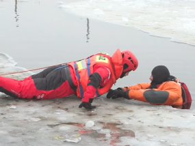 Co zrobić gdy lód pęka? FILM