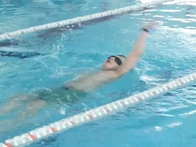 Ściganie na pływanie FILM